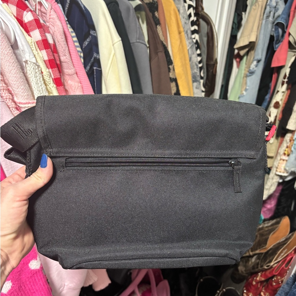 Jordan Black Toiletry Bag with Iconic Logo - Picture 2 of 2
